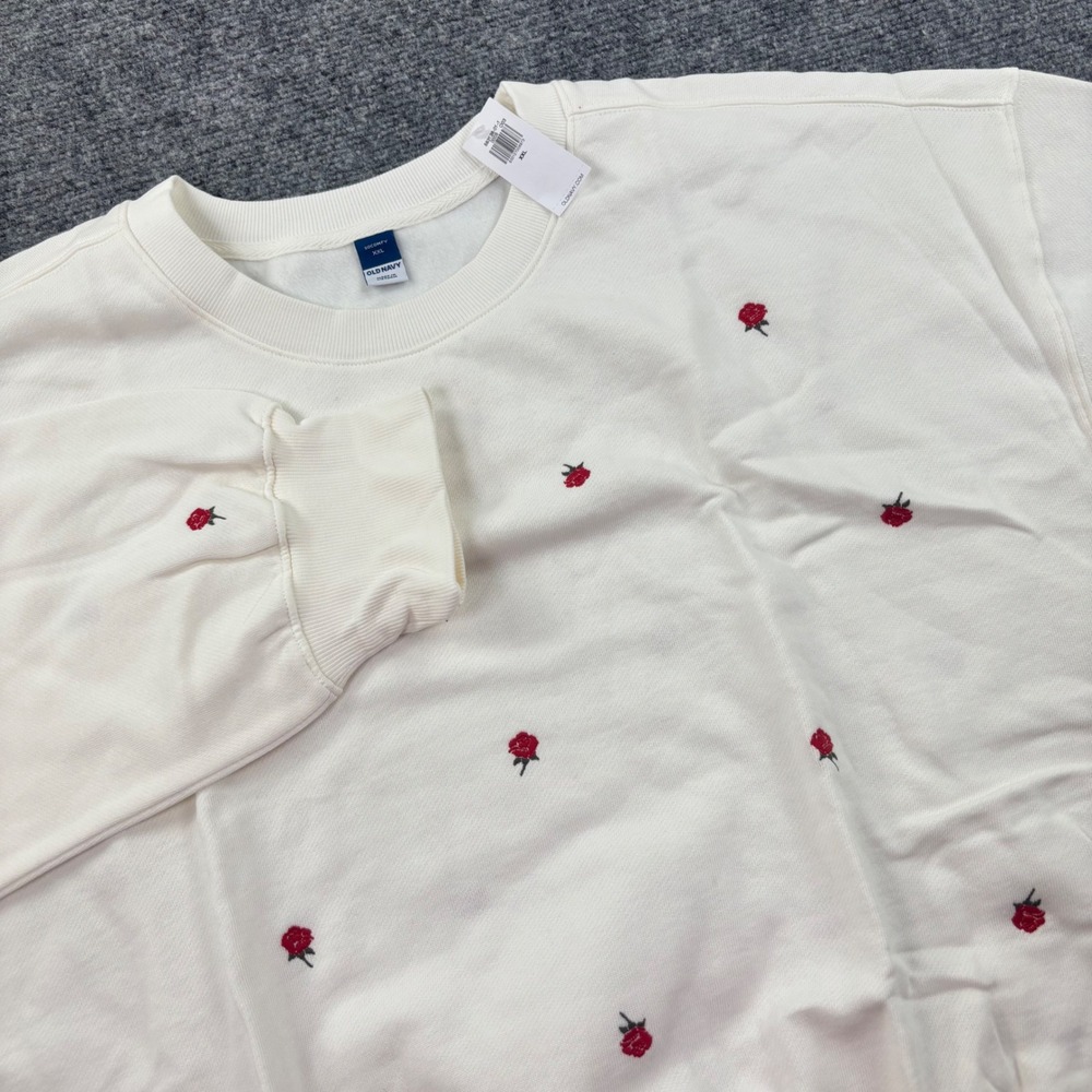Old Navy Sweatshirt XXL White Red Rose Embroidered SoComfy Pullover NWT Women